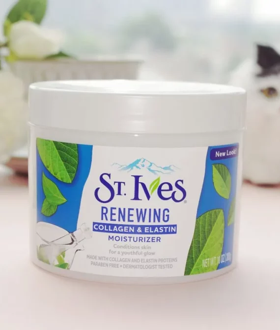 St Ives Renewing Moisturizer